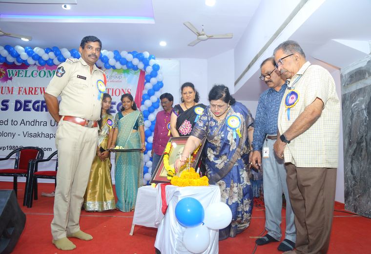 Alwardas Degree College campus gallery photo 3